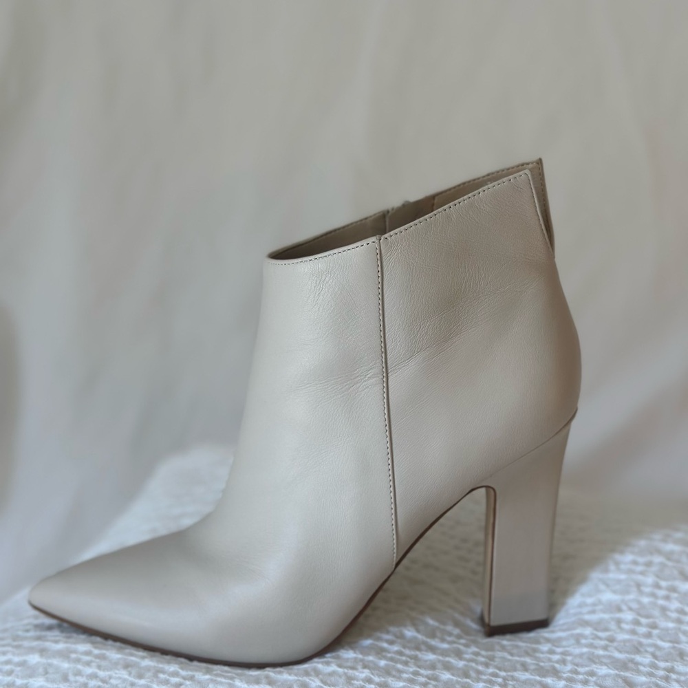 Chic Cream Marc Fisher Booties | Size 8 | Sleek Pointed Toe & 4” heel